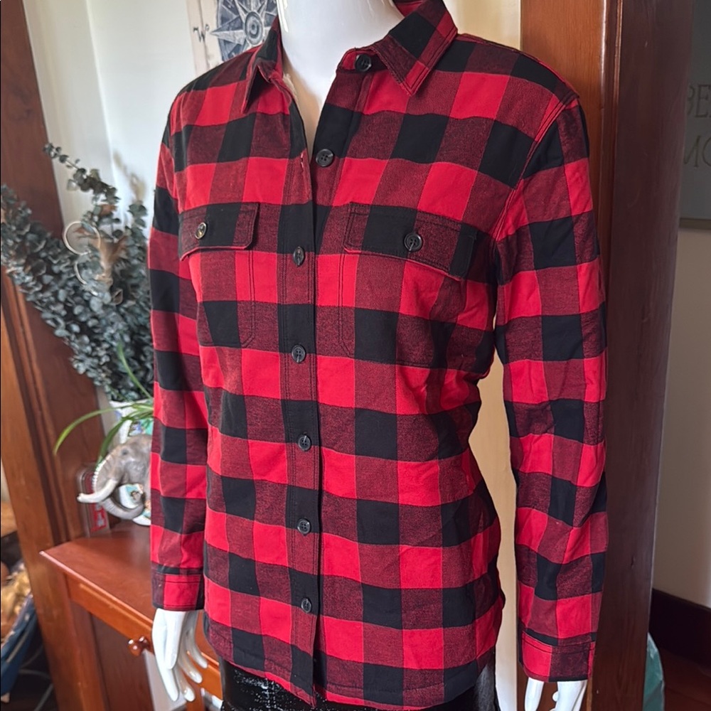 NWT Eddie Bauer size small Red and Black Plaid fluffy inside jacket/Shirt